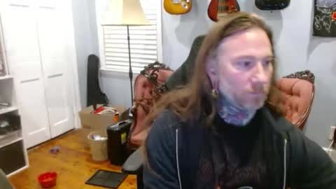 Snapshot of longhair021 chatting on October 14, 3:19 pm longhair online show from October 14, 3:19 pm
