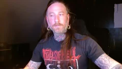 Snapshot of longhair021 chatting on February 16, 1:49 am longhair online show from February 16, 1:49 am