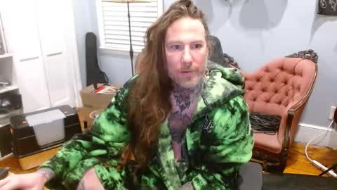 Snapshot of longhair021 chatting on October 10, 9:58 am longhair online show from October 10, 9:58 am