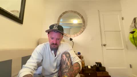 longwalksonthebeach69 online show from March 3, 10:38 pm