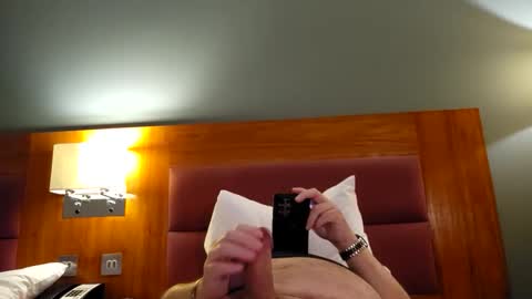 looking_at_you_honey online show from November 26, 6:49 am