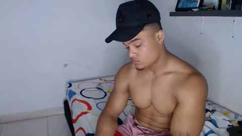 Dominic online show from November 8, 12:47 am