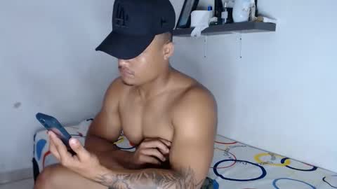 Dominic online show from October 31, 4:36 am