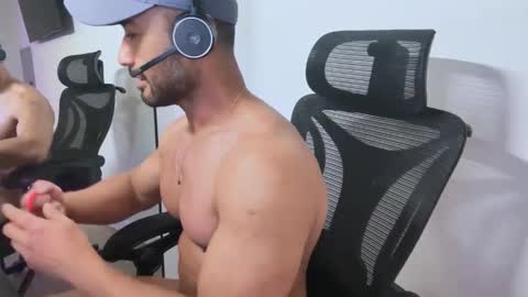 Cale online show from February 22, 11:55 am