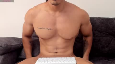 Lorenzo F online show from May 8, 1:06 am