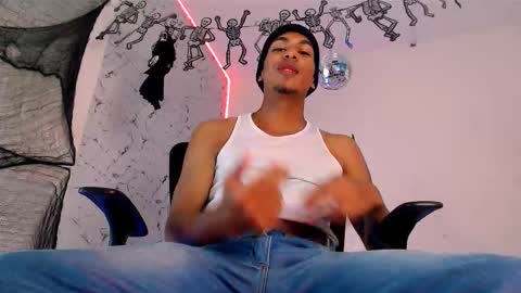 Lorian Vikel  online show from October 4, 10:25 pm