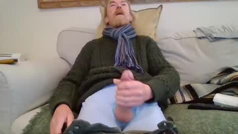 Snapshot of losmasqueraders chatting on January 21, 8:33 am Jules and Jim online show from January 21, 8:33 am