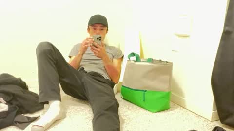 lostpuppyboy online show from January 10, 8:18 am