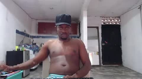 -kiliiamp online show from June 25, 1:05 pm