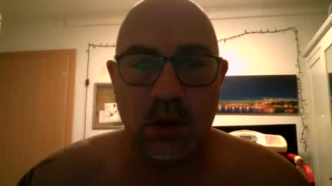 Snapshot of lover010983 chatting on January 10, 7:04 am lover010983 online show from January 10, 7:04 am