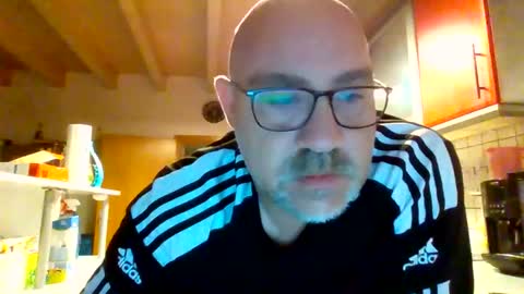 Snapshot of lover010983 chatting on October 6, 3:55 am lover010983 online show from October 6, 3:55 am
