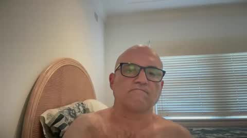 lucas10004 online show from March 7, 1:42 am