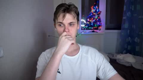 Lucas Gill online show from December 19, 7:29 pm