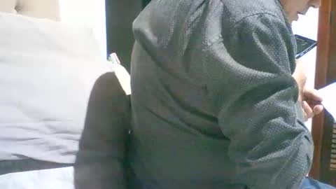 lucas online show from December 6, 10:08 pm