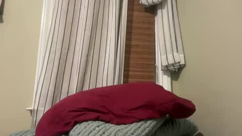 lucca_d123 online show from January 17, 7:51 am