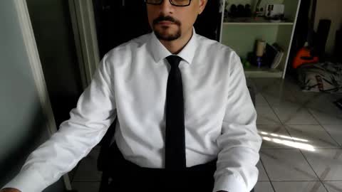 Luchi Luchano online show from December 18, 9:11 pm