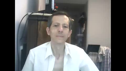 Luciano online show from February 12, 2:50 am