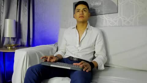 Leo online show from January 31, 11:13 am