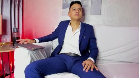 Leo online show from February 11, 11:32 am