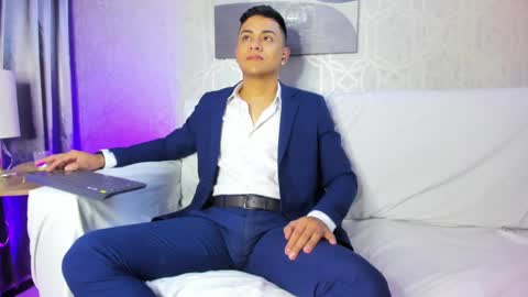 Leo online show from January 12, 12:01 pm