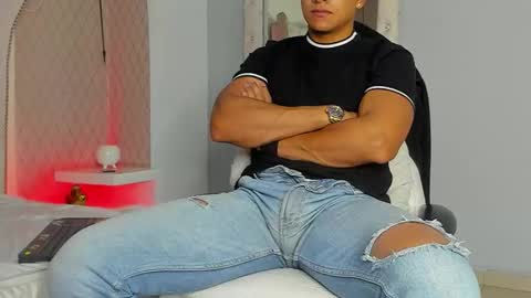 Leo online show from February 17, 11:31 am