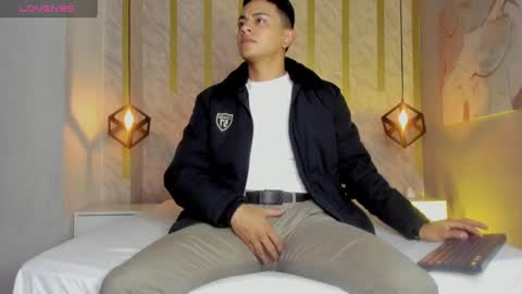 Leo online show from December 14, 11:07 am