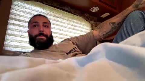 LuckyLucius online show from September 25, 7:35 pm