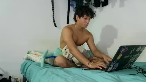 Luffybird online show from November 9, 3:38 pm