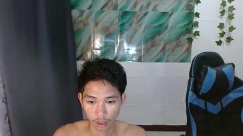 lui_the_fucker online show from December 23, 10:57 am