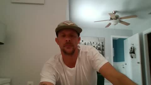 luiggii0904 online show from February 2, 4:11 pm