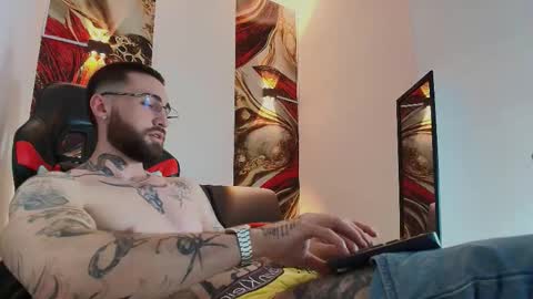 LUKE online show from November 22, 2:05 pm