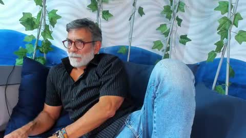 Luke Crews online show from March 1, 7:26 pm