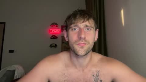 MR. Luke Gunn online show from April 17, 11:40 pm