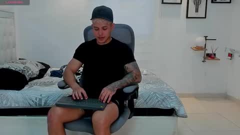 Lunay online show from February 2, 9:34 pm