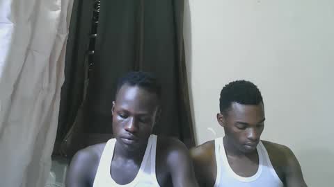 luoislove online show from November 28, 8:44 pm