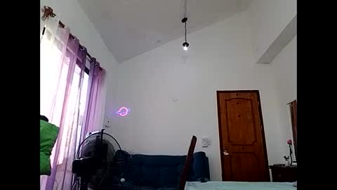 Sebastian E. online show from February 17, 1:10 pm