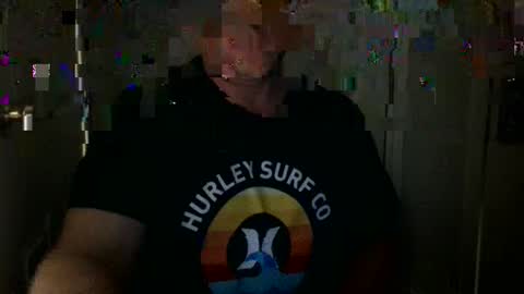 Snapshot of luv2toknstrok chatting on January 25, 11:44 am Luv2tokNstrok online show from January 25, 11:44 am