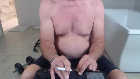 luv_missle online show from March 12, 4:42 am