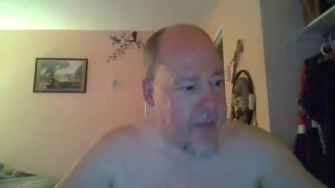 luvemycock69 online show from September 28, 4:32 am