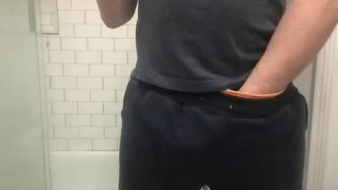 lvguynextdoor440656 online show from October 25, 2:02 am