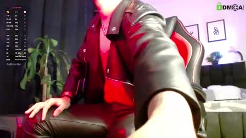 Lyle Bennett Freelance Model online show from February 16, 1:53 pm