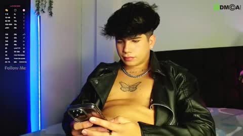 Snapshot of lylebennett_ chatting on October 2, 1:37 pm Lyle Bennett Freelance Model online show from October 2, 1:37 pm