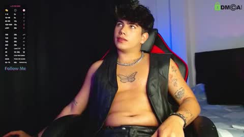 Snapshot of lylebennett_ chatting on October 8, 12:59 am Lyle Bennett Freelance Model online show from October 8, 12:59 am