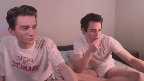 KennyEliot online show from December 25, 7:45 pm