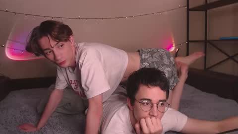 KennyEliot online show from October 3, 7:08 pm