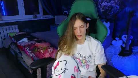 m1shq online show from February 7, 3:13 am