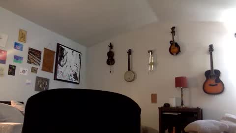 madbanjo online show from April 29, 10:27 pm