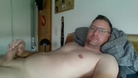 Snapshot of maddin8891 chatting on October 26, 2:30 pm Maddin online show from October 26, 2:30 pm