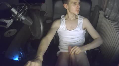 madnessss1215 online show from March 4, 11:45 pm