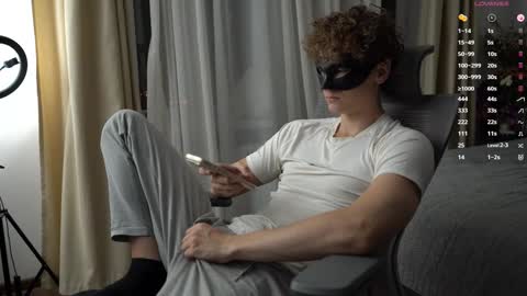 Mike XMaestro 3369 online show from March 5, 8:38 pm